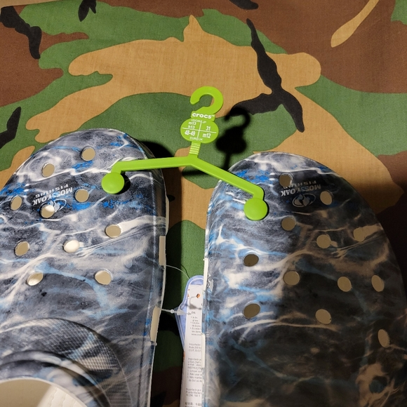 Crocs - Picture 6 of 6